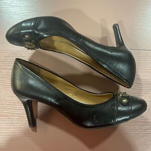 Tommy Hilfiger Womens Size 8.5M Heels